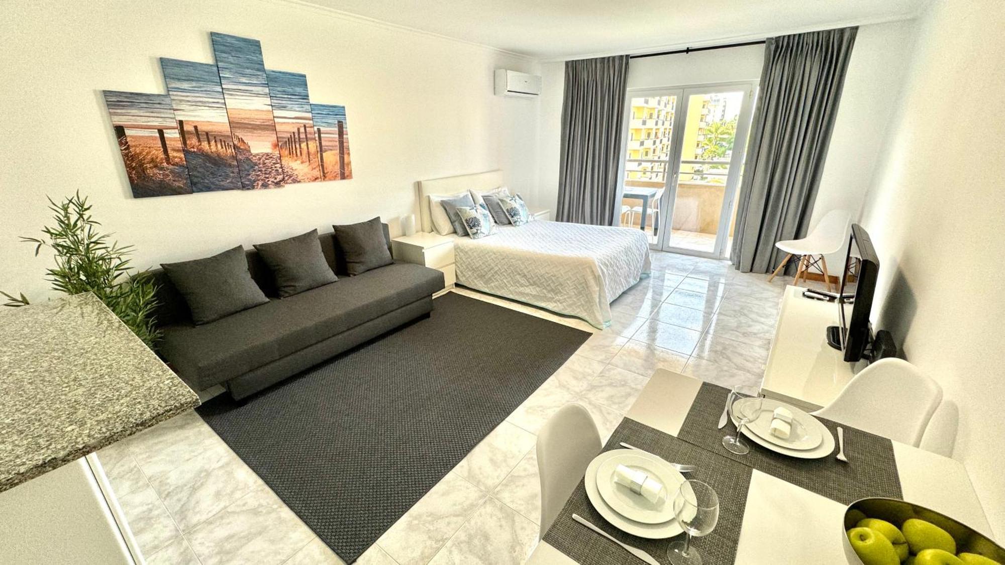 Apartment Da Rocha, 4ºb Jardins Da Rocha, Charming Studio, Near The Sea, By Ig *